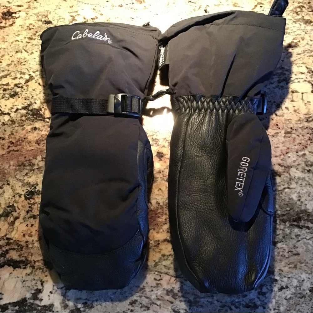 Cabela’s Men’s Large Gore-Tex/ leather mittens